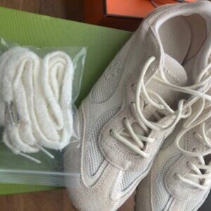 Tory Burch Field Sneakers in Cream